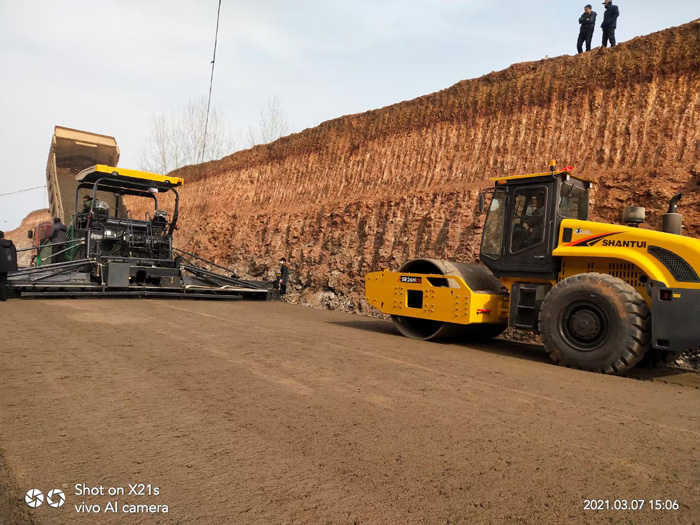 推土机变速箱油温过高的原因和解决方法