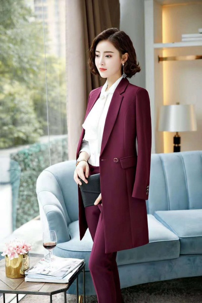 女式西裝