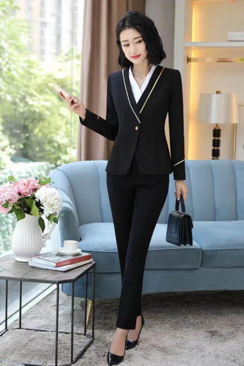 女式西裝