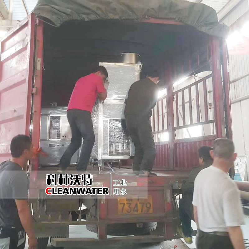 [發貨]200桶全套純凈水設備自動生產線發往湖北