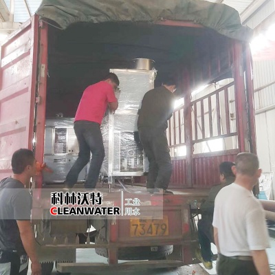 [發貨]200桶全套純凈水設備自動生產線發往湖北