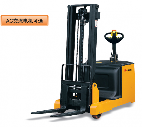 平衡重式全电动堆高车