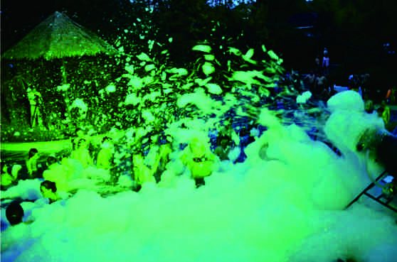 Henan Zhengzhou Yinji Seawater World Electronic Sy