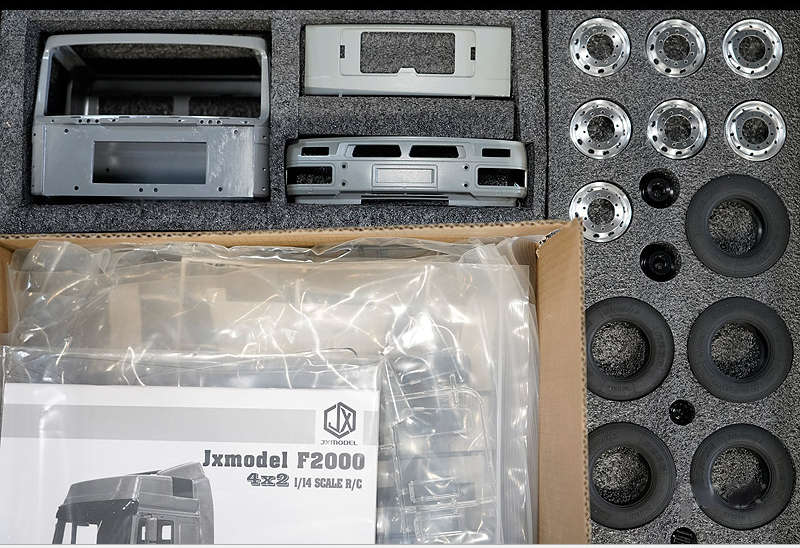 1/18 マン　F2000 トラクターヘッド 1/18 マン F2000 トラクターヘッド