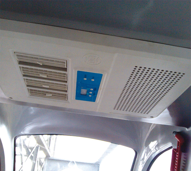 路桥轨道检查车