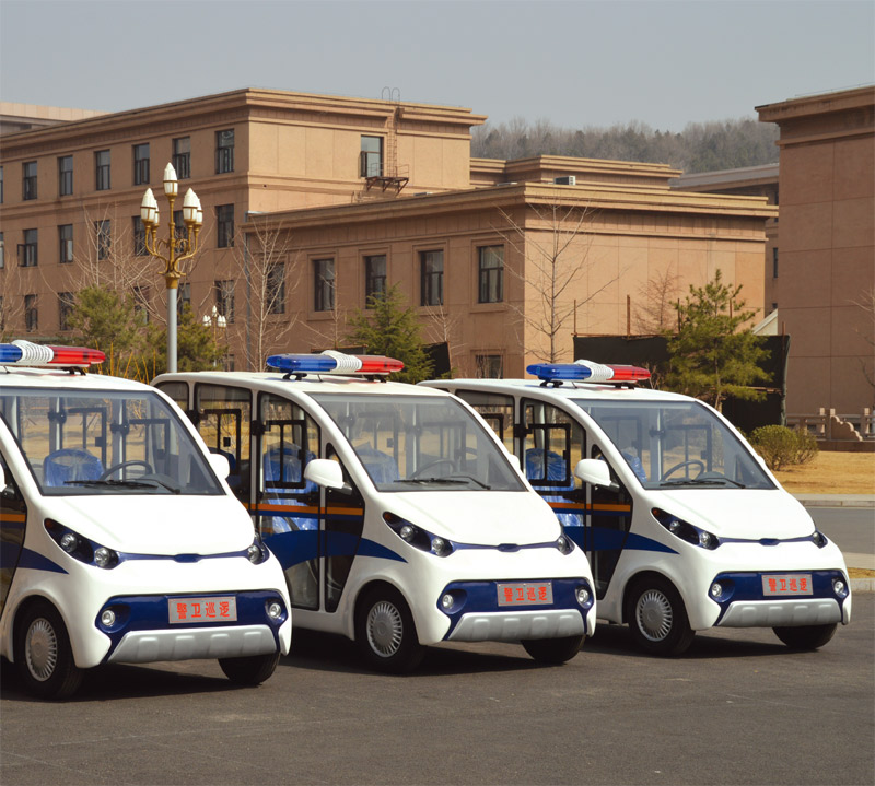 四/五人座封闭式巡逻车
