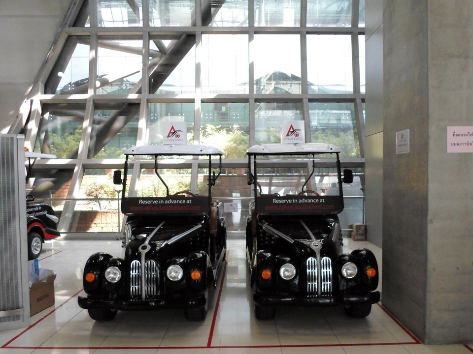 六人座电动老爷车