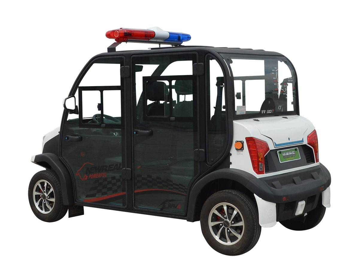 四人座封闭式巡逻车