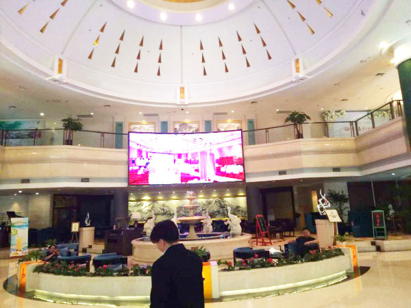 P5室内全彩LED顯示屏