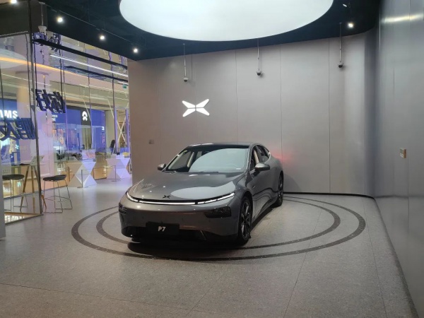 水磨石施工案例——汽車展廳