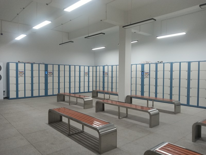 成都漂流智能微信扫码支付更衣柜