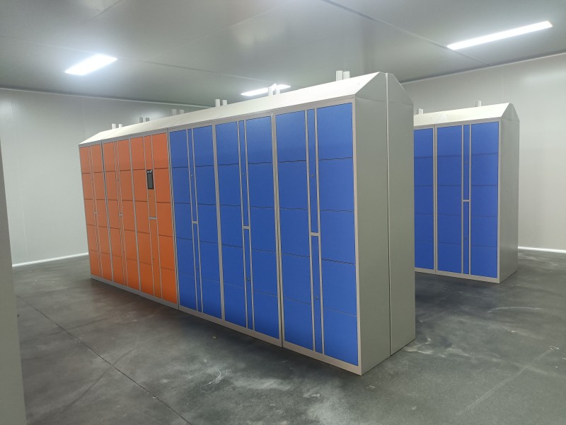 员工智能更鞋柜