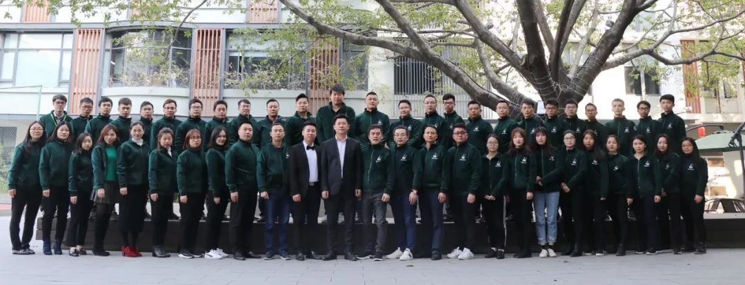 多多28国际团餐产业集团在广州盛大举办以“聚初心 创新局”为主题的2018年度工作总结规划大会暨表彰大会