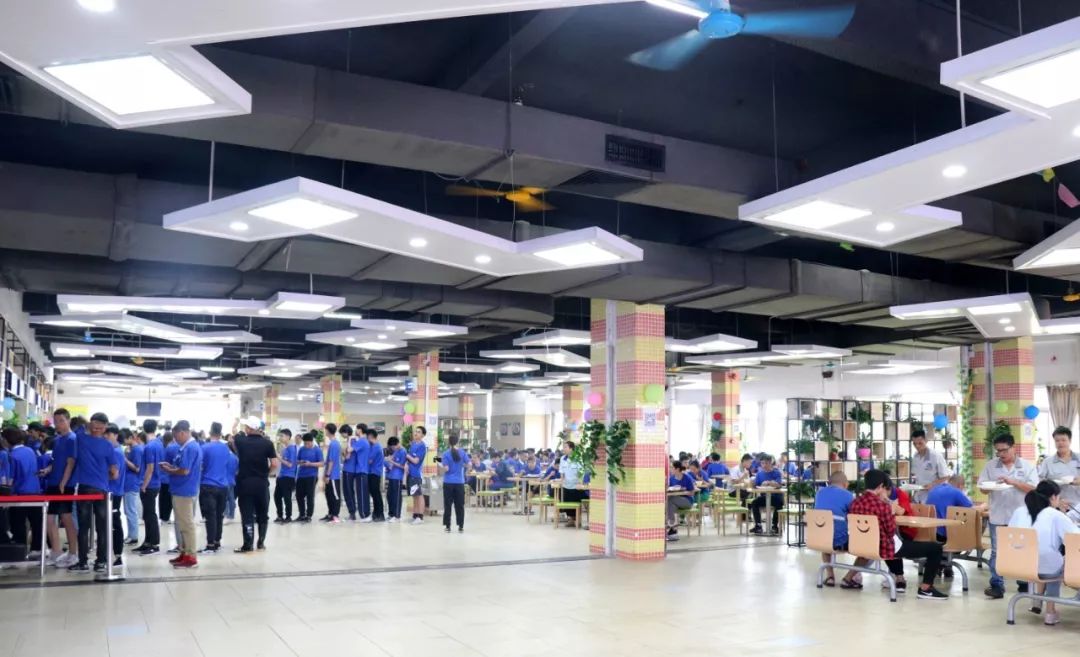 多多28又一“网红餐厅”开业! 连吃半个月不重样!