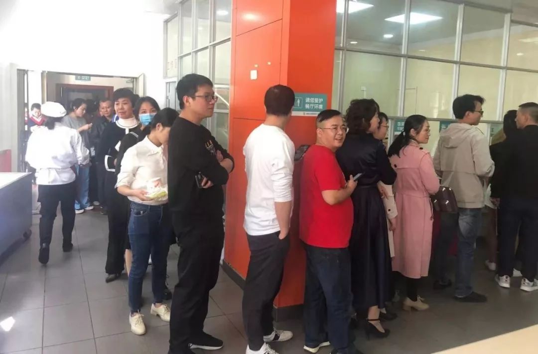 河南省餐协团餐委带领团餐企业领导走访多多28