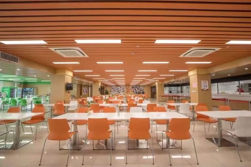 通联支付多多28食堂荣获“2019金桥网红食堂”评选大赛总冠军-多多28团餐产业集团