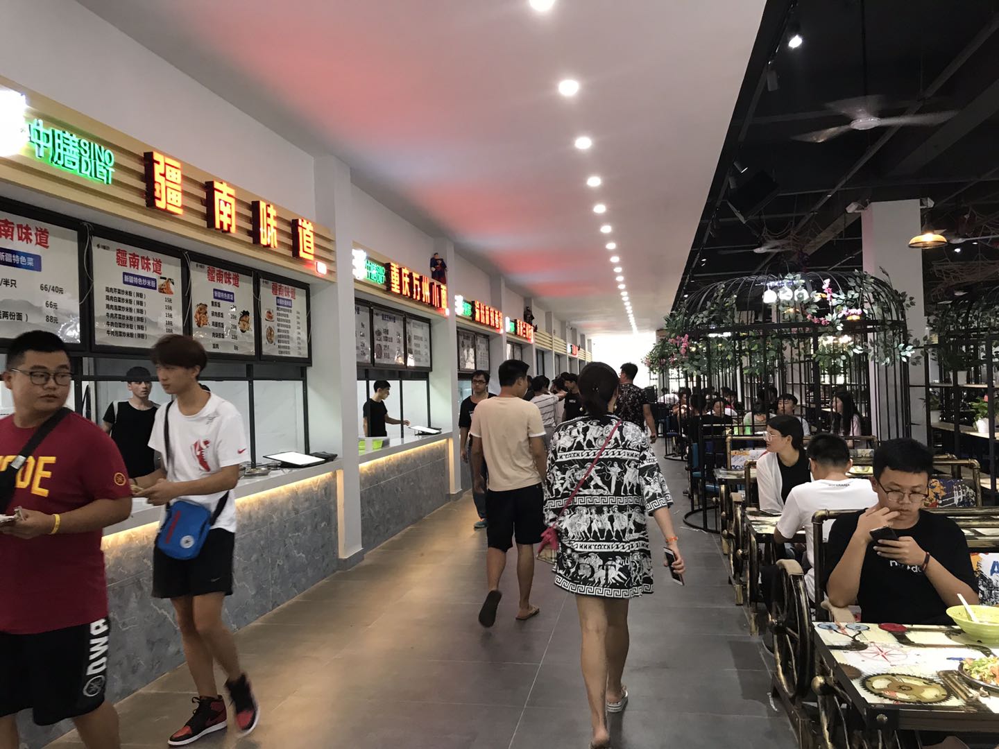 学校食堂承包托管经营方案-多多28团餐