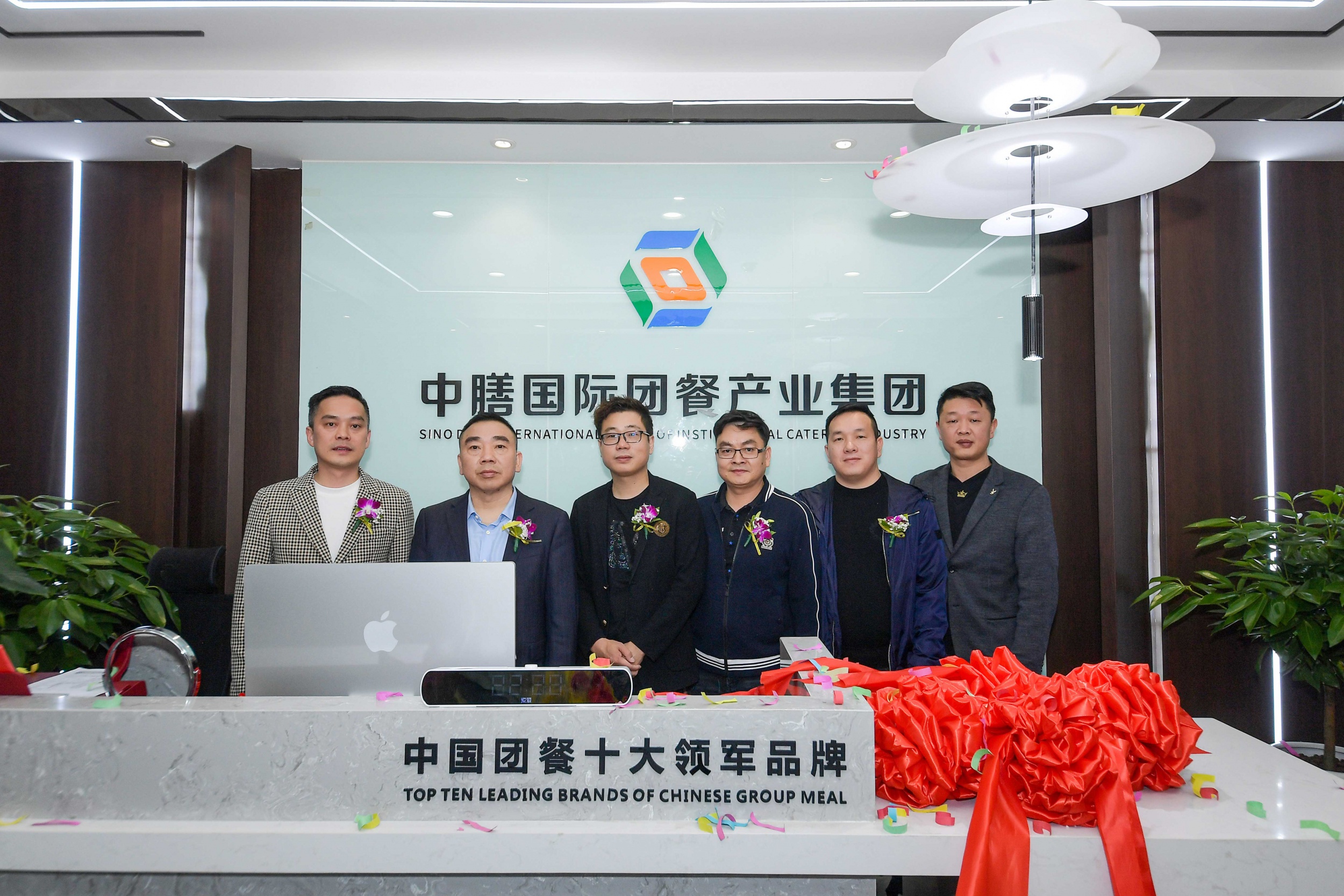 多多28食堂承包公司开业