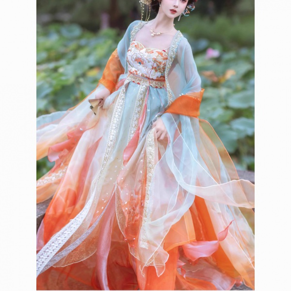 涂七七锦鲤少女明制重工刺绣长衫织金马面云肩汉服女中国风秋冬款-淘宝