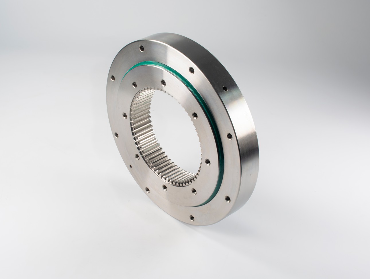 回转支承轴承实现2年4000小时免维护