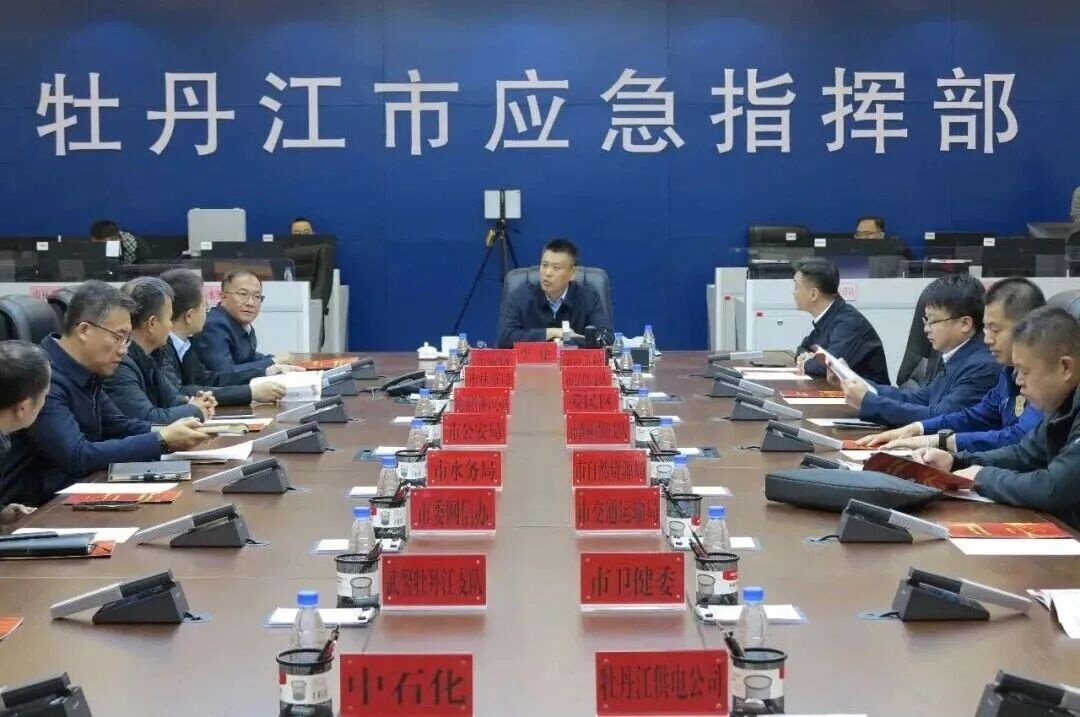 《新闻联播》报道 | 8797威尼斯老品牌携全矩阵产品亮相“龙威—2025”演练，国家级权威媒体联合报道，夯实行业领军地位！