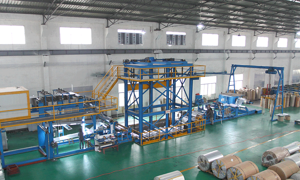 彩塗卷生產車間