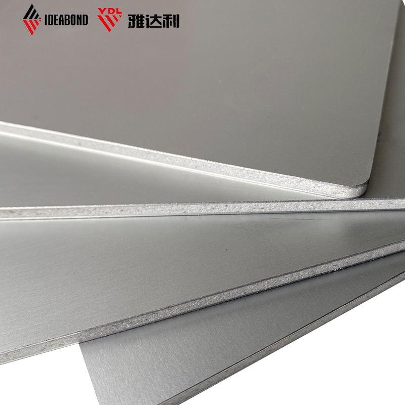 鋼（gāng）塑複合板