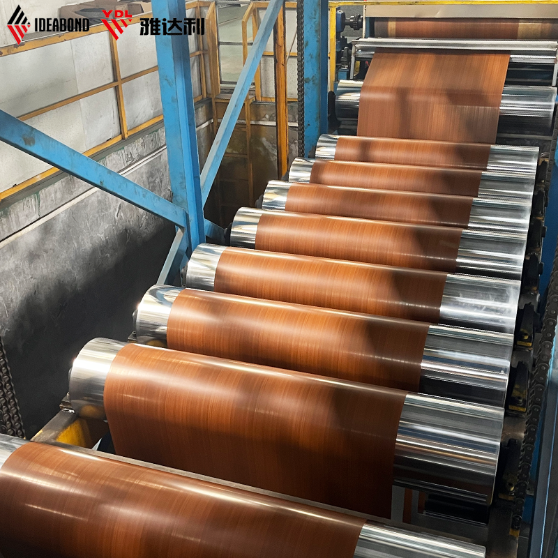 彩塗鋁（lǚ）卷