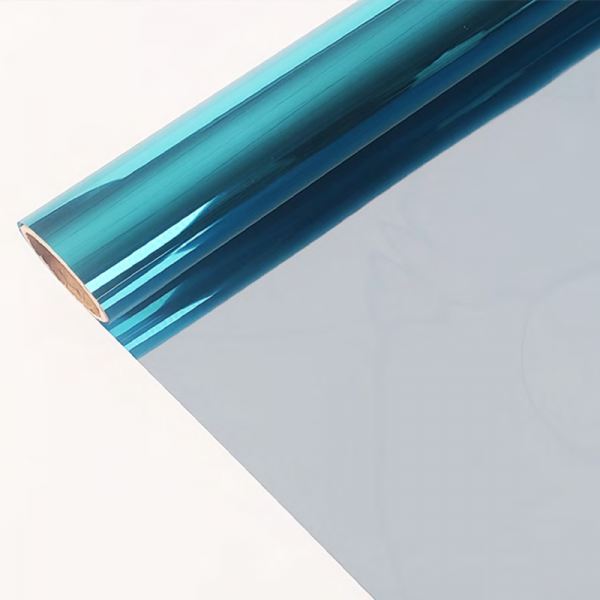 Insulating window film for buildings