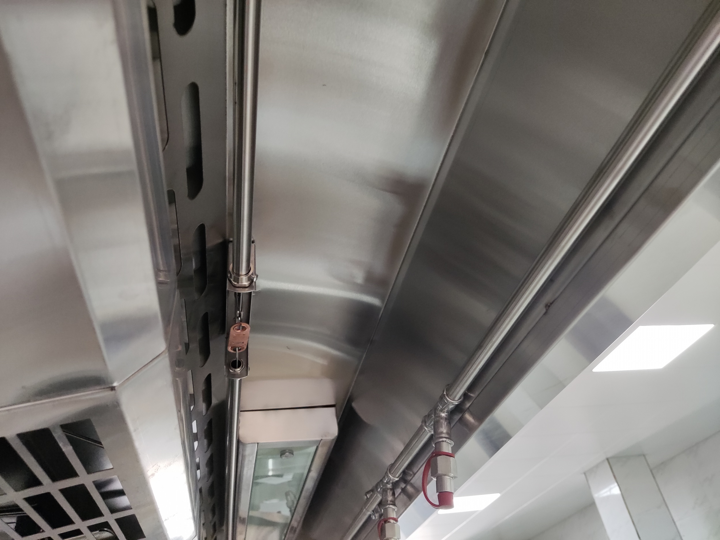 廚房烹飪（rèn）設備自動滅火係統的保護規模、投入（rù）數量是如何確定?