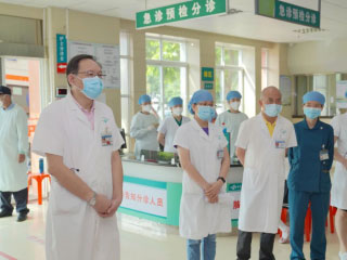 ky举办急诊科接诊中高风险地区新冠肺炎待排患者应急演练