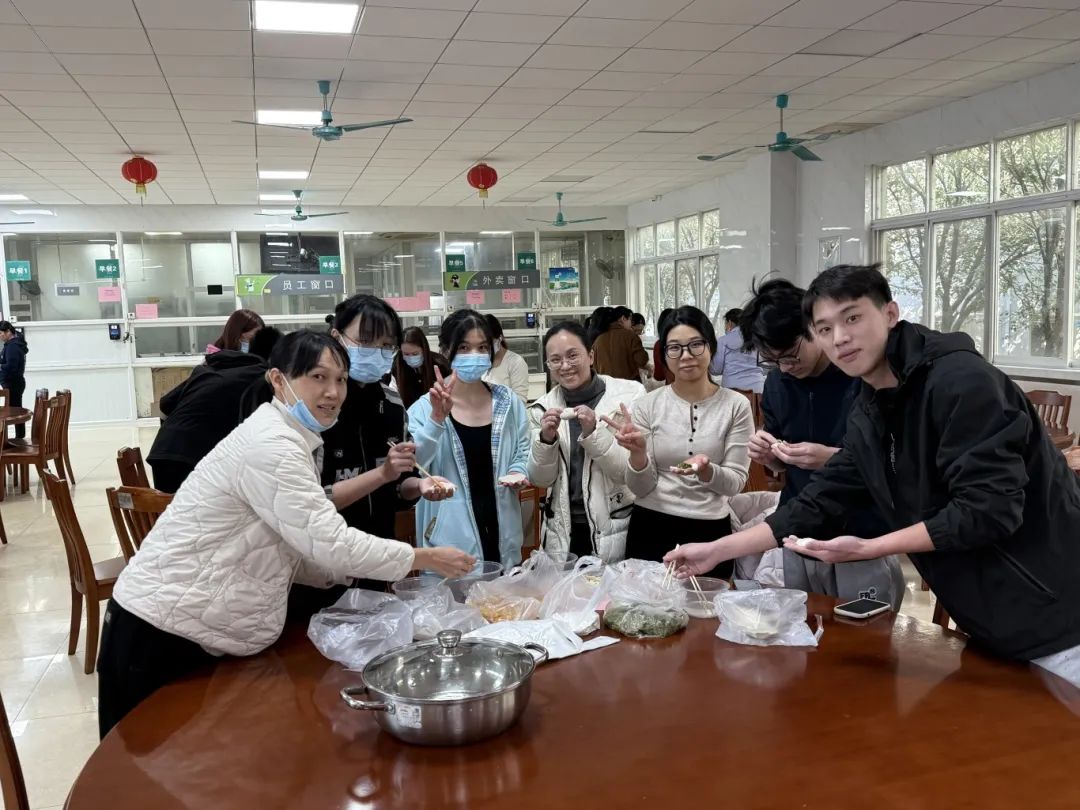 温暖冬至 情满同江——我院开展“迎冬至 包饺子”活动