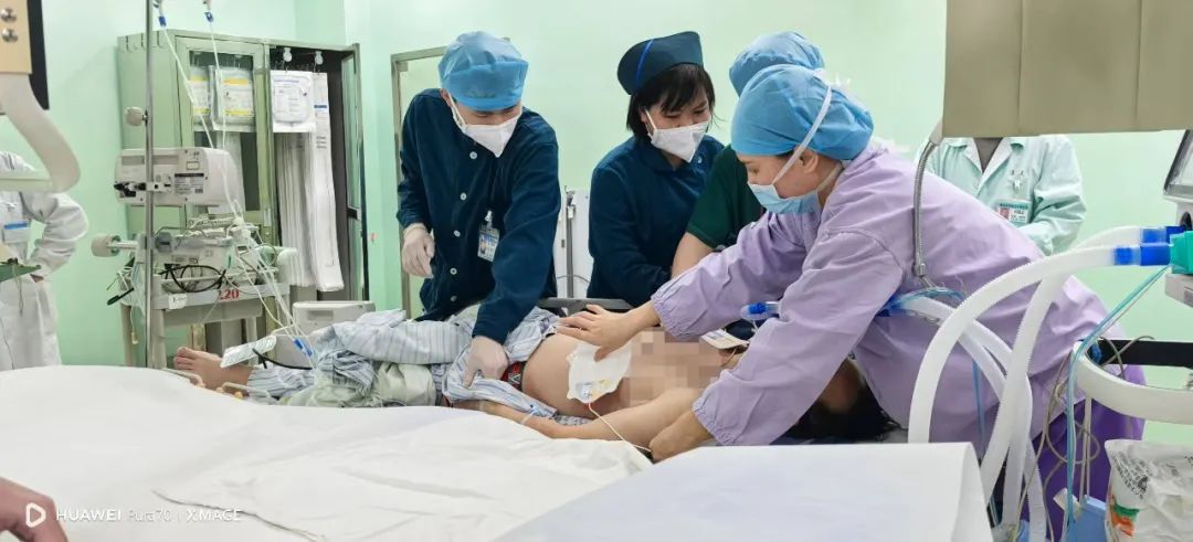 《生命之光，在分秒必争中重燃》——从家庭到医院的立体化急救范本