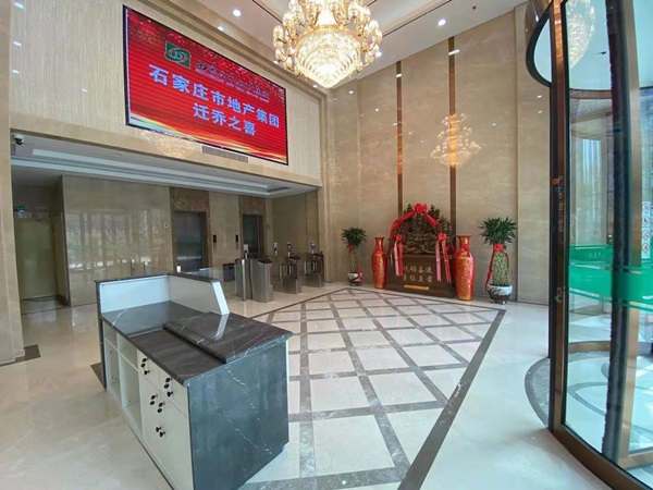 亚搏yabo(中国)装饰公司设计分公司组织参观地产亚搏yabo(中国)项目