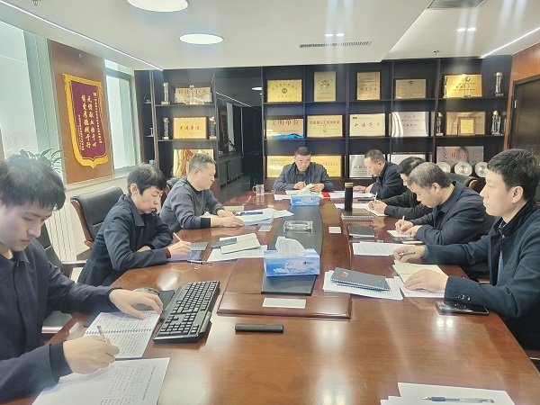 亚搏yabo(中国)装饰公司党委理论学习中心组集中学习研讨全国两会精神 亚搏yabo(中国)装饰公司党委理论学习中心组集中学习研讨全国两会精神