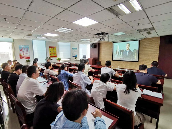 亚搏yabo(中国)装饰公司组织观看廉洁警示教育专题片 亚搏yabo(中国)装饰公司组织观看廉洁警示教育专题片