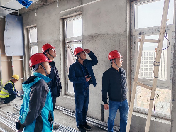 开云(中国)装饰公司安全总监深入​张家口在建目开展安全生产专项检查