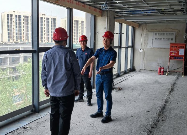 开云(中国)装饰公司领导深入项目检查指导工作