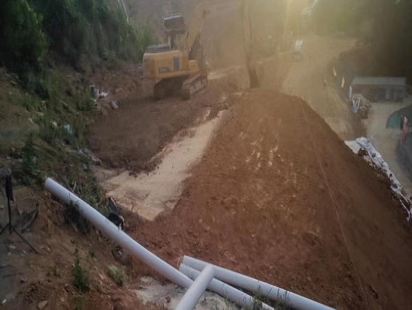 卢氏至洛南（豫陕省界）高速公路（K98+167-K110+010）隧道开挖支护、二衬及附属工程