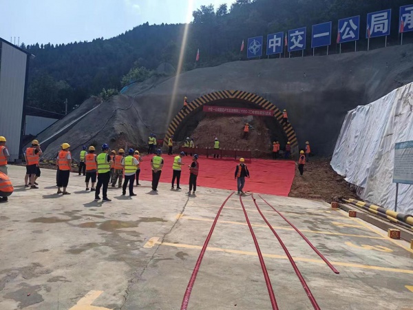 中交一公局隧道栾卢豫陕LLYSSG3标隧道项目