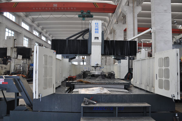 2*4米數控龍門加工中心