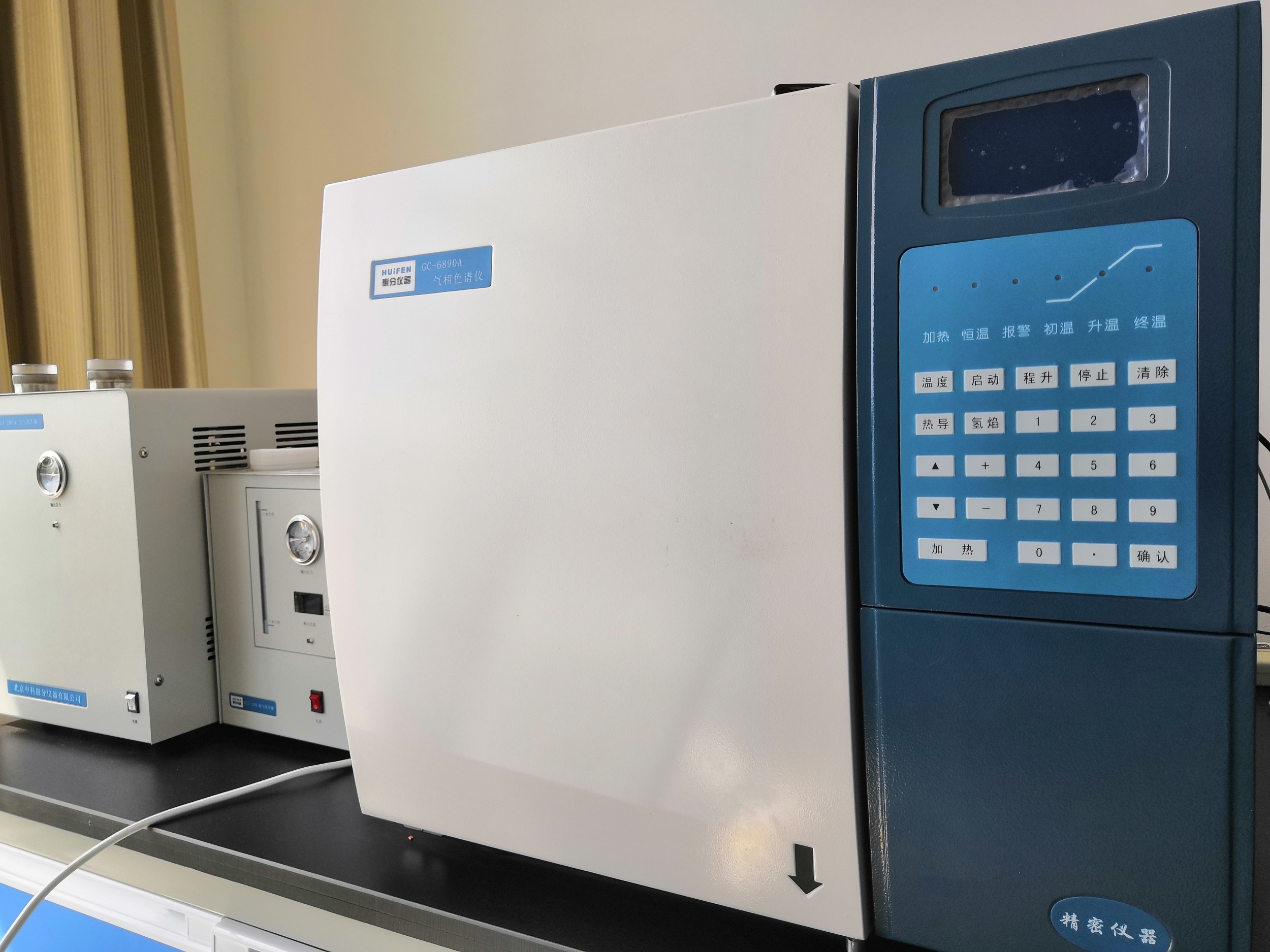 气相色谱仪  GC-6890A