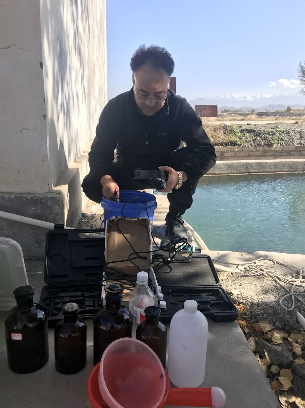 水电站地表水水质采样